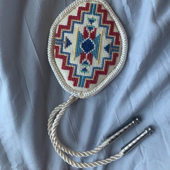 Vintage  crossstitch lariat necklace - Picture 3 of 6